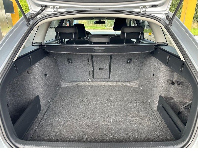 Škoda Octavia (2014) 1.6TDi NAVI,GARANCE KM - fotka 15 z 15