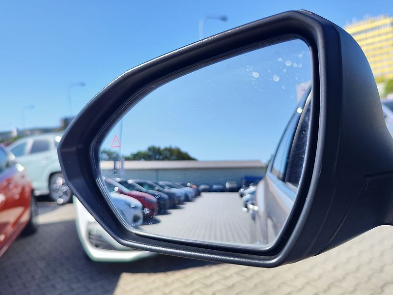 Hyundai Tucson 1.6 T-GDI/169kW Smart Navi DCT - fotka 33 z 37