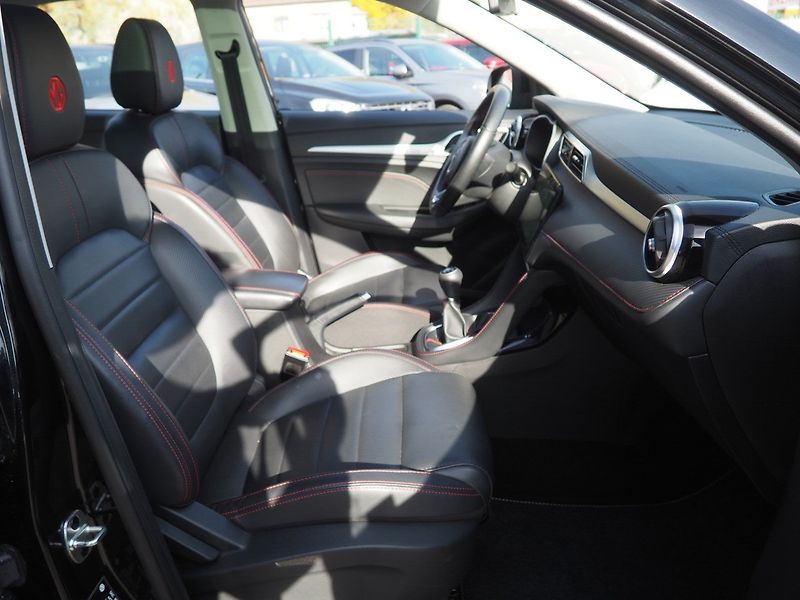 MG ZS (2023) 1.0T-GDI, Luxury - fotka 17 z 37
