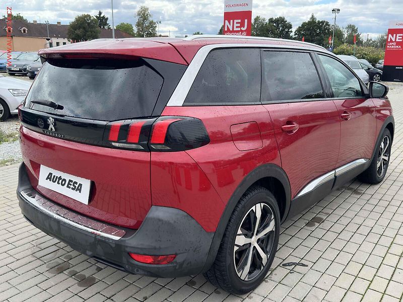 Peugeot 5008 (2020) 1.5 HDi, 2.maj,ČR, Allure - fotka 4 z 24