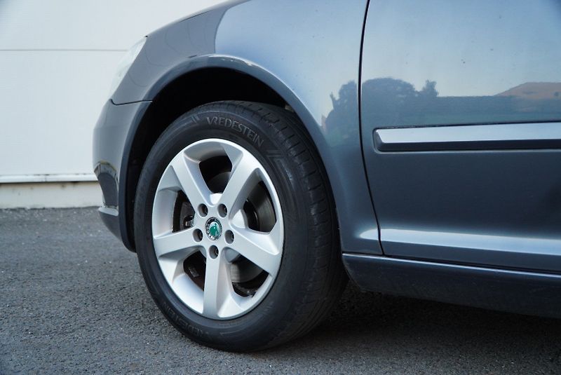 Škoda Octavia 1.4 TSI 90kW ELEGANCE - fotka 16 z 30