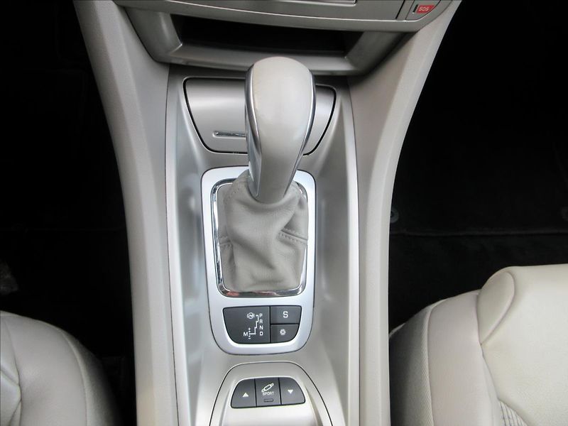 Citroën C5 2,0 HDi, Exclusive, Tourer, 1. - fotka 24 z 39