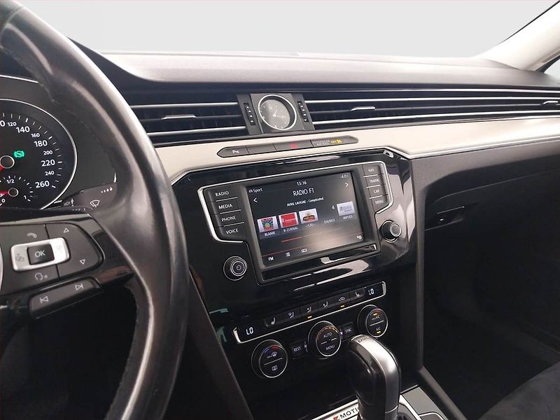 Volkswagen Passat (2015) Highline 2.0 BiTDI, 4X4 - fotka 12 z 22