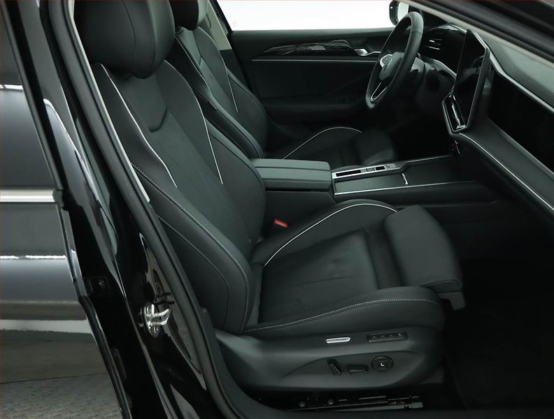 Volkswagen Passat (2024) Business 1.5 eTSI ACT - fotka 9 z 16