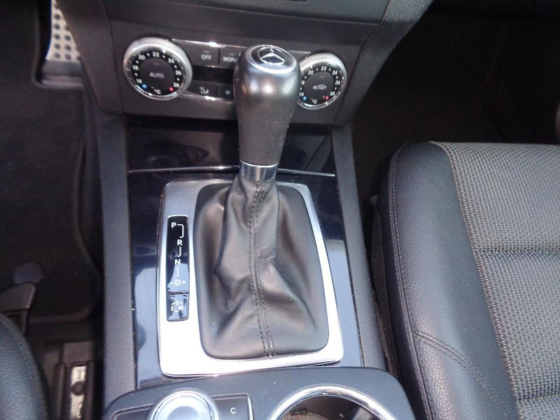 Mercedes-Benz GLK 2,1 - fotka 13 z 17