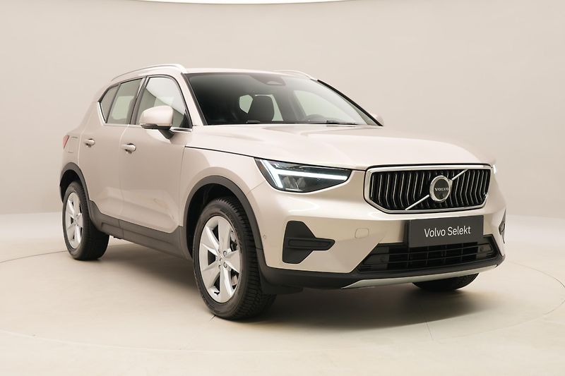 Volvo XC40 B4 BRIGHT PLUS AUT CZ - fotka 15 z 56