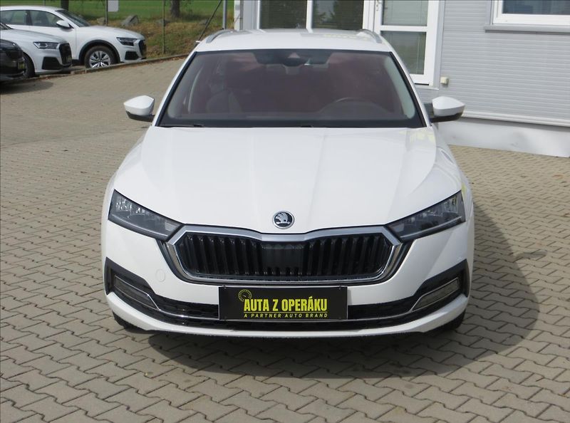 Škoda Octavia 1,5 TSI 110kW Style ČR - fotka 2 z 25