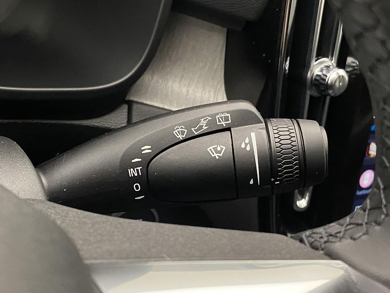 Volvo XC40 (2026) B4 AUT DARK PLUS - fotka 31 z 65