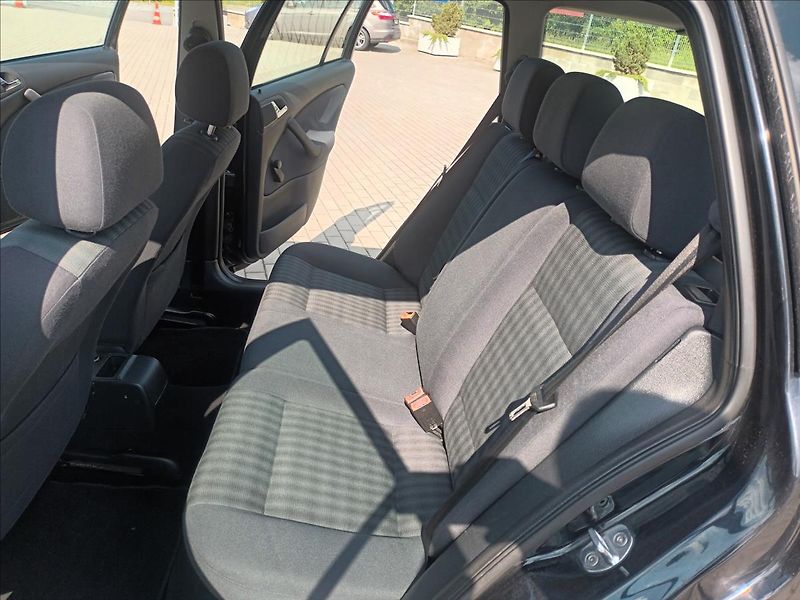Škoda Octavia 1,6 MPI,75KW,KLIMA,SERVIS,KOLA - fotka 13 z 31