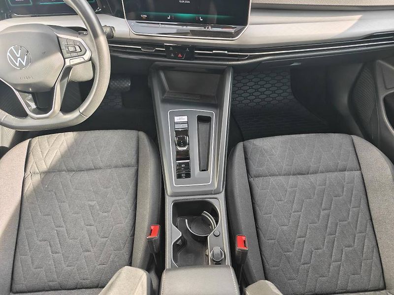 Volkswagen Golf People 7DSG mHEV 1,5eTSI - fotka 9 z 23