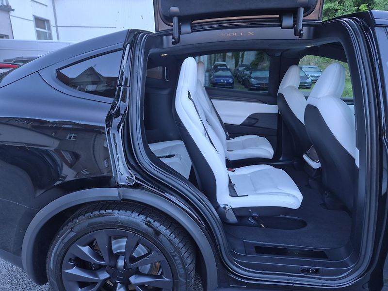 Tesla Model X 100kwH PLAID 750kw TZ - fotka 15 z 48