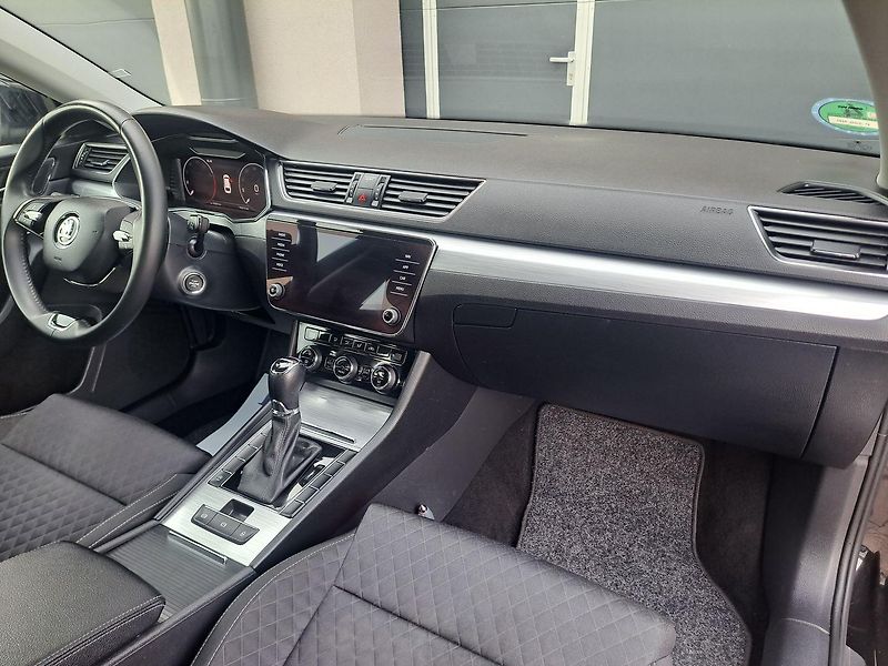 Škoda Superb (2022) 1.5TSI DSG Business Ed. ZÁRUKA - fotka 18 z 33
