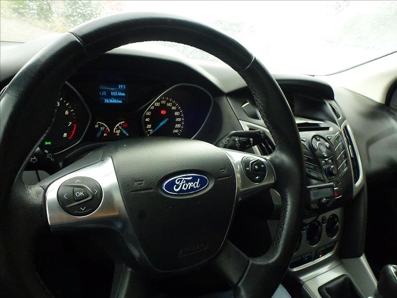 Ford Focus 1,6 16V Eco 150HP - fotka 28 z 41