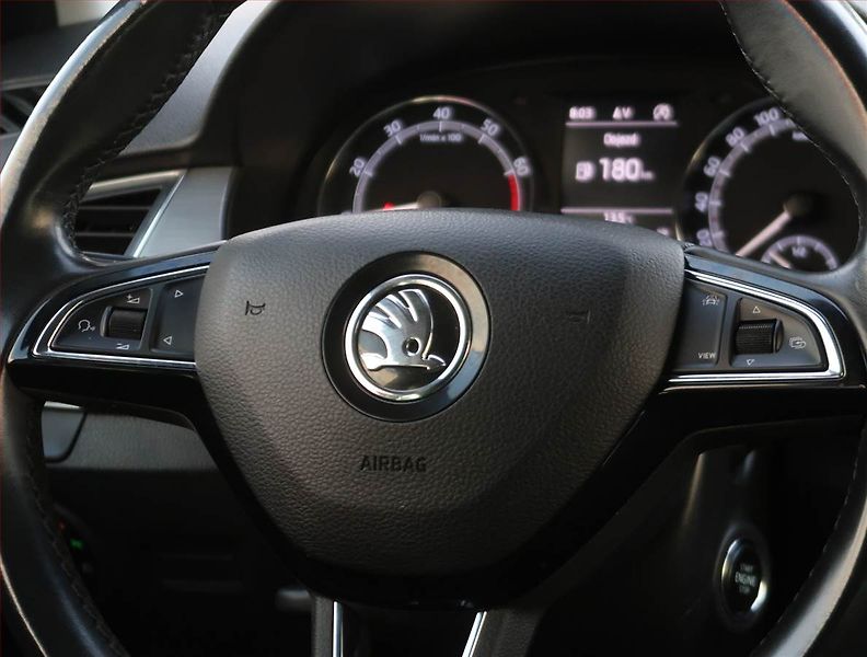 Škoda Fabia (2019) Style Plus 1.0 TSI, Serv.kniha - fotka 23 z 23