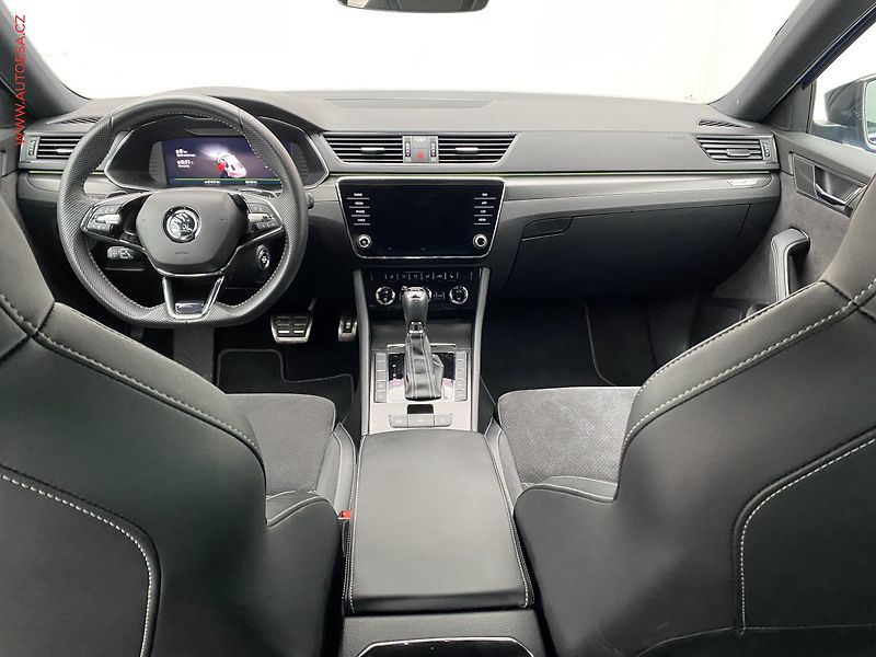 Škoda Superb (2022) 2.0 TDi, 2.maj,ČR, SportLine - fotka 8 z 19