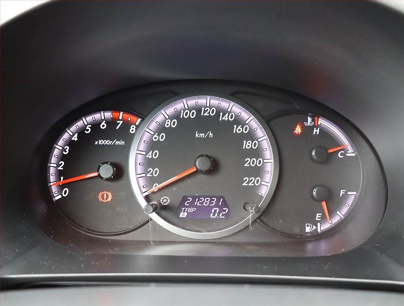 Mazda 5 (2008) 1.8, 7 míst - fotka 11 z 20