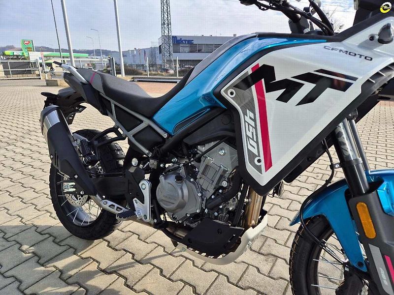 CFMOTO 450 MT-R (2026) - fotka 14 z 78