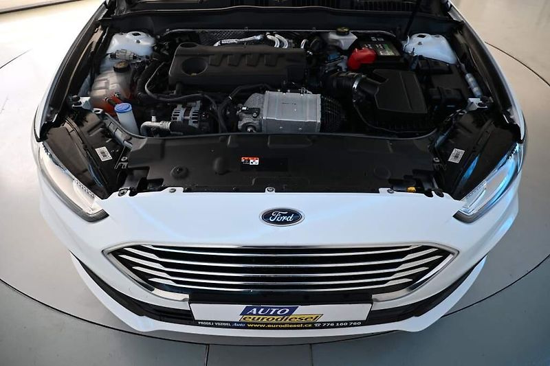 Ford Mondeo (2020) 2.0 140 KW LED ACC SONY 8AT EC - fotka 34 z 37