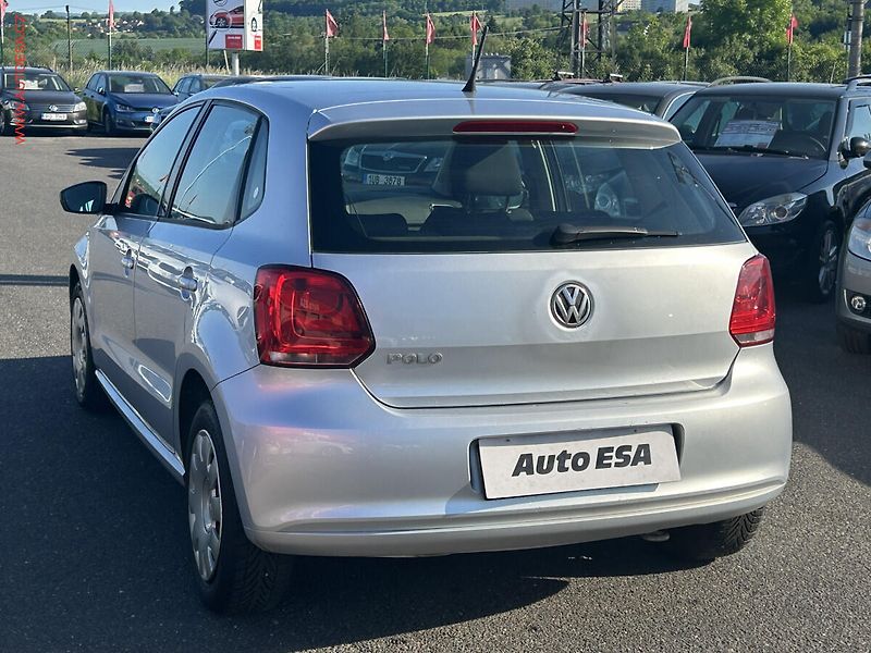 Volkswagen Polo (2011) 1.2HTP, ČR, AC, temp, STK1/28 - fotka 6 z 15
