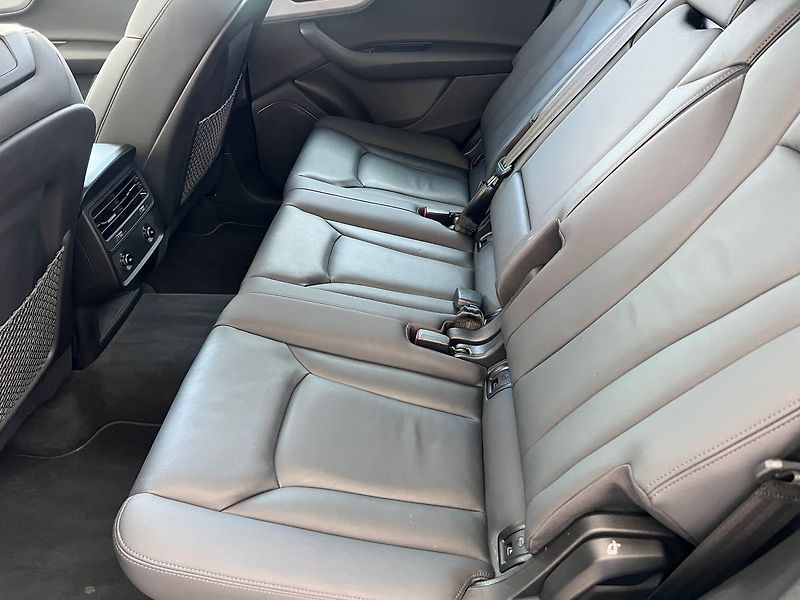 Audi Q7 S-line  45TDI 170kW - fotka 15 z 22