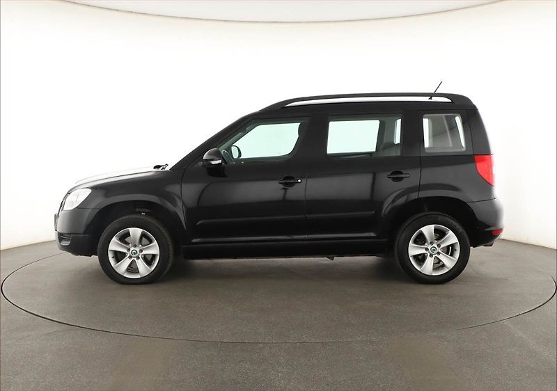 Škoda Yeti (2011) 1.8 TSI, 4X4, Park. senzory - fotka 3 z 12