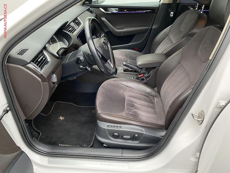 Škoda Octavia (2018) 1.8 TSI, ČR, DSG, LED - fotka 9 z 19