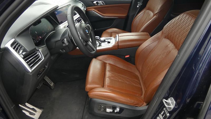 BMW X5 40d xDrive M Sport - fotka 17 z 25