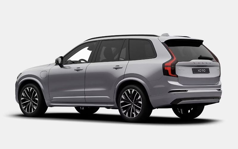 Volvo XC90 (2026) T8 AWD Plug-in DARK ULTRA 7 - fotka 6 z 11