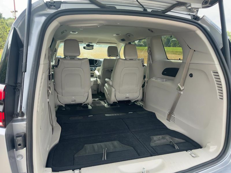 Chrysler Pacifica (2021) 3,6 Hybrid PlugIn Limited 2021 - fotka 7 z 21