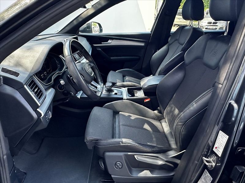 Audi Q5 2,0 TFSi 270kW-VIRTUAL-S Line - fotka 9 z 48