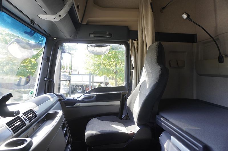 MAN TGX (2021) 18.470 4x4H tractor unit - fotka 14 z 24