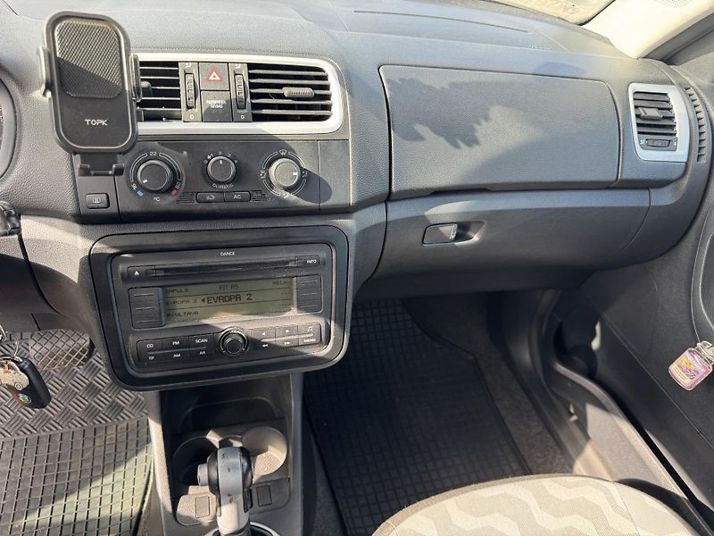 Škoda Fabia 1.6,77kw,AUTOMAT,klima - fotka 26 z 33