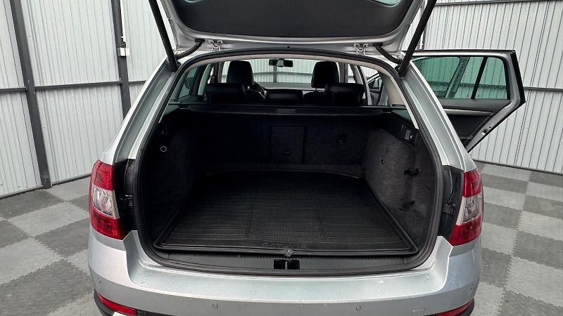 Škoda Octavia (2015) SCOUT - fotka 3 z 27