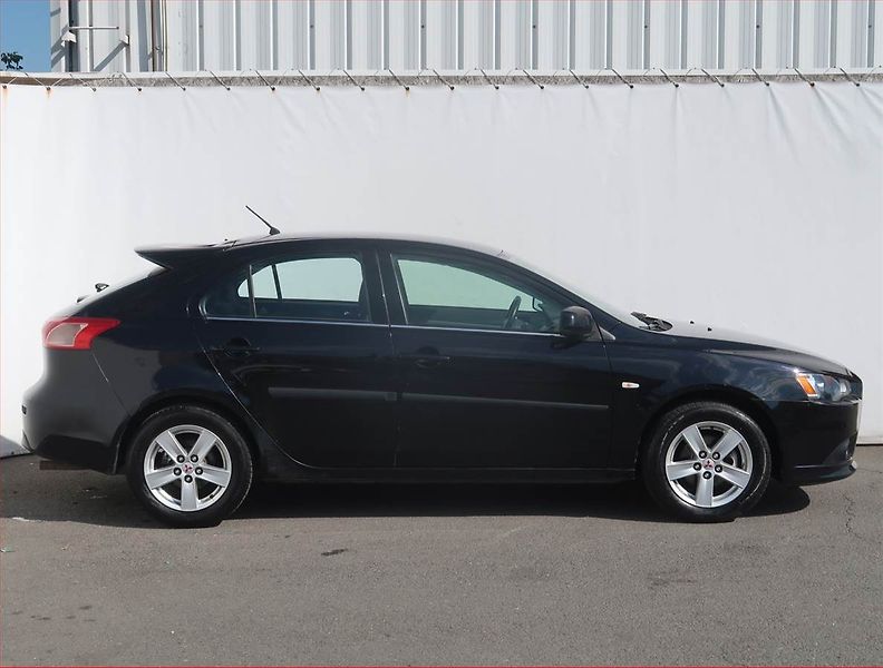 Mitsubishi Lancer (2010) 1.5 MIVEC, Serv.kniha, po STK - fotka 6 z 18
