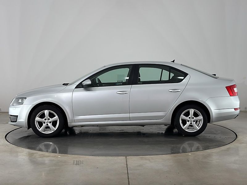 Škoda Octavia DSG,Ambition - fotka 3 z 27