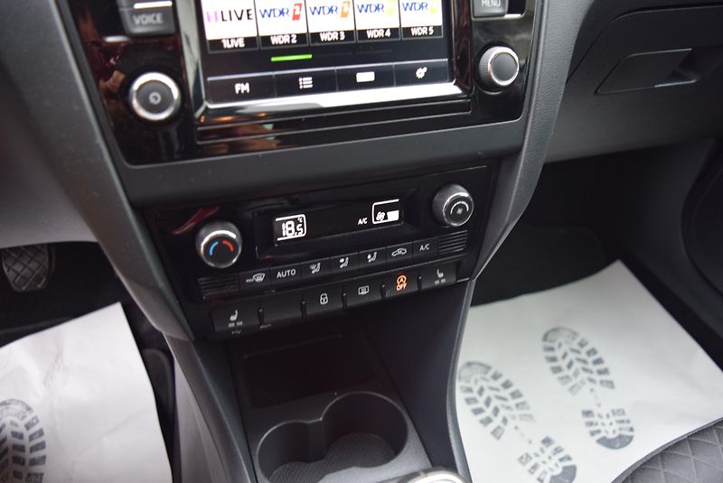 Škoda Rapid (2017) 1.2TSI 81kw ED. DRIVE XEN TAŽ  - fotka 22 z 44