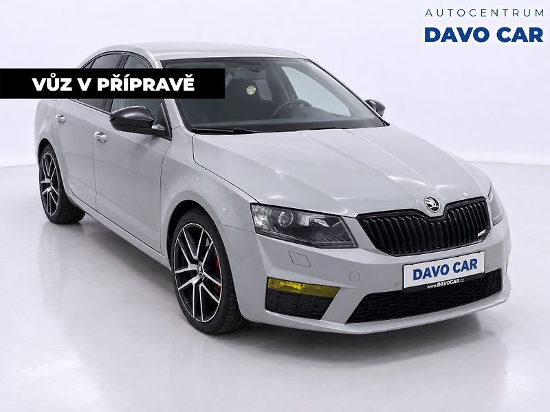 Škoda Octavia 2,0 TDI 135kW RS DSG Xenon - fotka 2 z 12