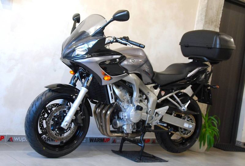 Yamaha FZ 6 S Fazer (2008) FZ6 S - nové pneu, hezký stav, - fotka 14 z 20
