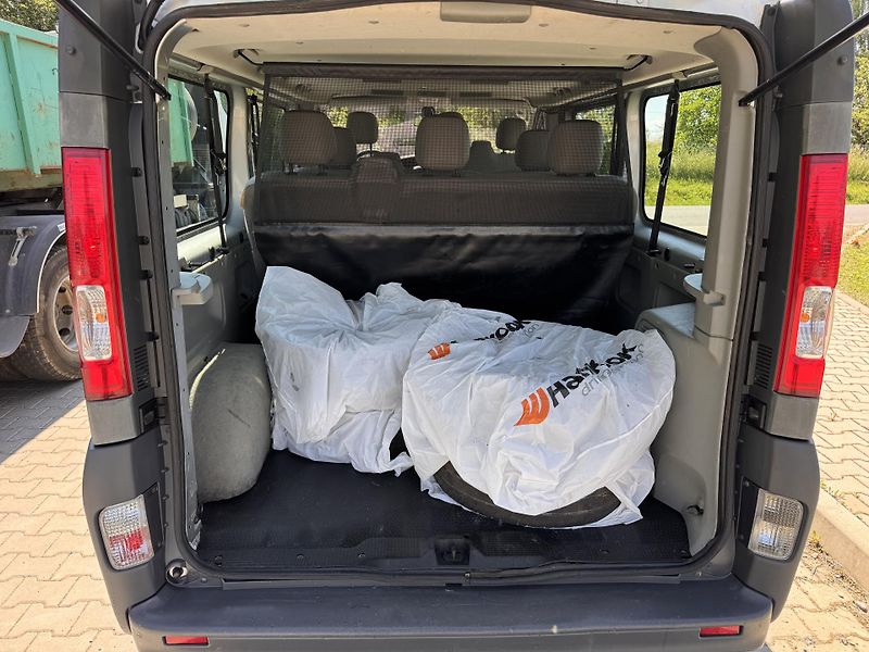 Opel Vivaro 2.0CDTI 84Kw L2 - 9.Mist - fotka 12 z 17