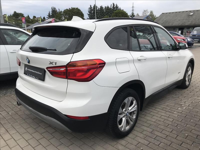 BMW X1 2,0   XDRIVE 4x4 - fotka 4 z 19