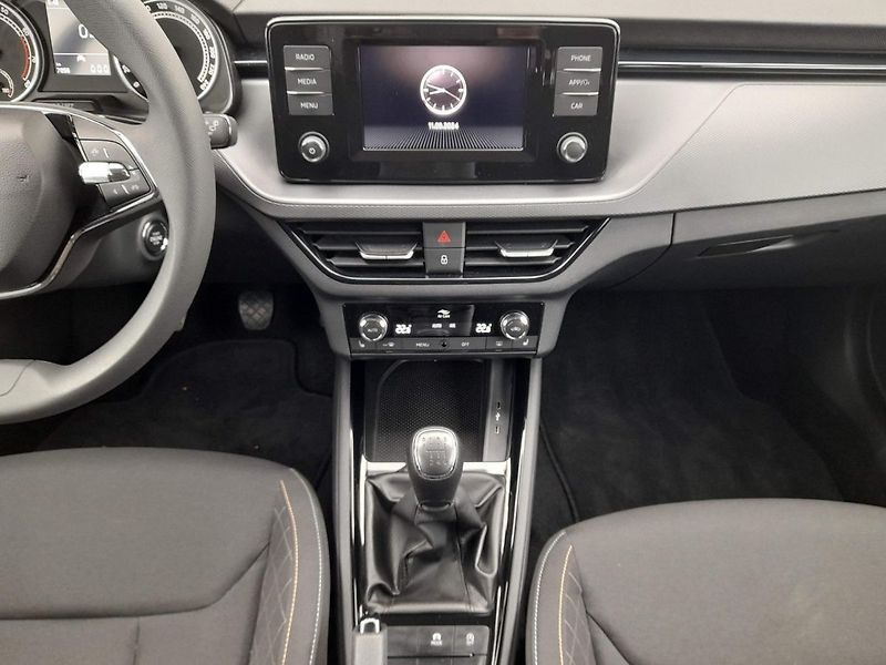 Škoda Scala Fresh 1.0 TSI 81kW 6MP - fotka 13 z 20