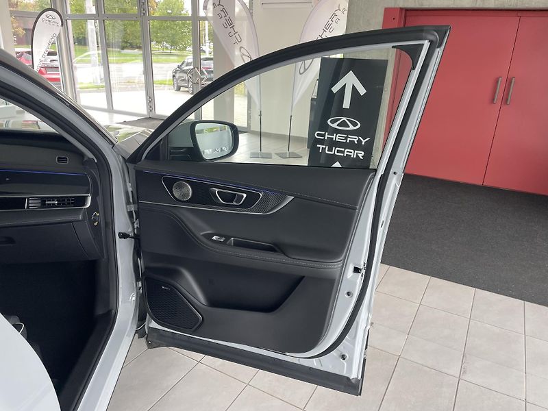 Chery Tiggo 7 PHEV (2026) 1,5T Unique FWD - fotka 12 z 54