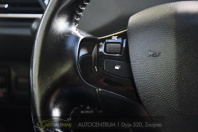 Peugeot 308 SW 1.5BlueHDi ACTIVE CARPLAY - fotka 28 z 49