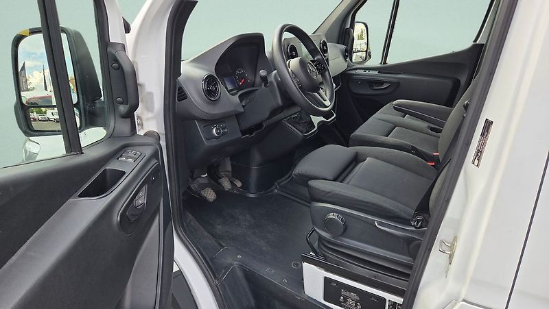 Mercedes-Benz Sprinter 315 CDI/L kamera 360° - fotka 9 z 22