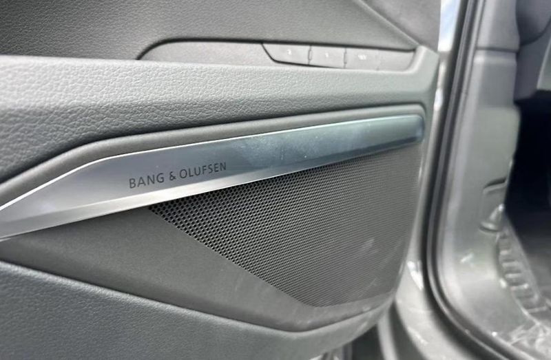 Audi SQ8 e-tron Q 360 HuD 4 zóny Matrix - fotka 16 z 18