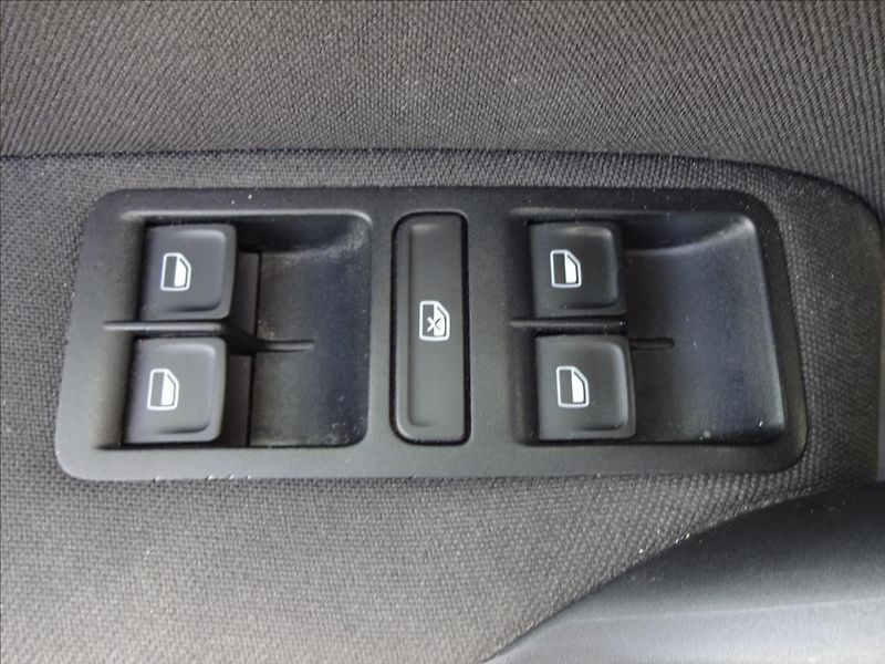 Volkswagen Polo 1,2 TSI 66kW - fotka 20 z 52