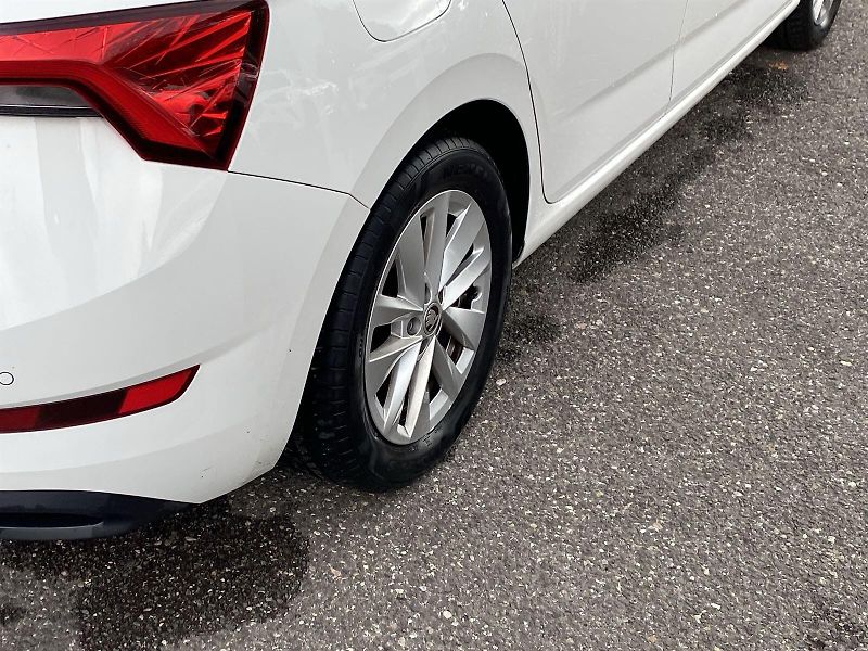 Škoda Scala (2023) 1.0 TSI Style - fotka 30 z 34
