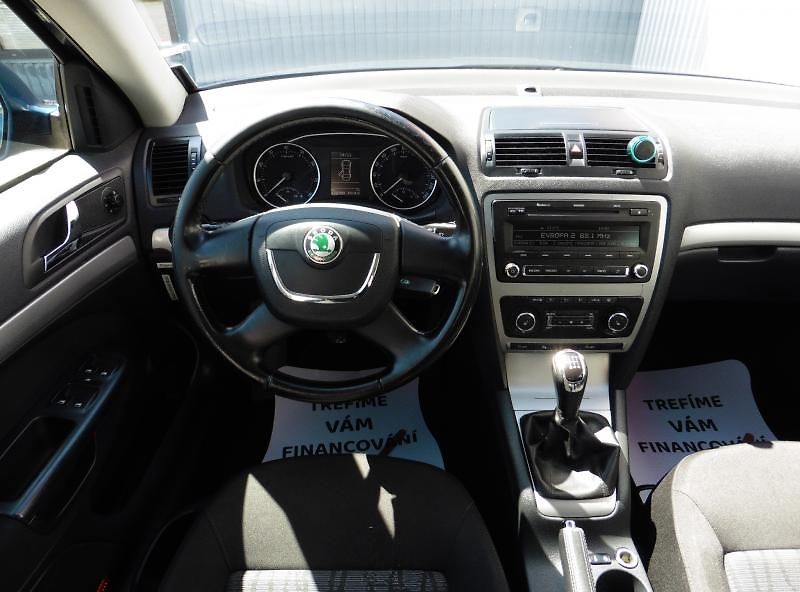 Škoda Octavia II Combi 1.4 TSi Elegance - fotka 10 z 14
