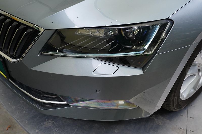 Škoda Superb - fotka 9 z 27