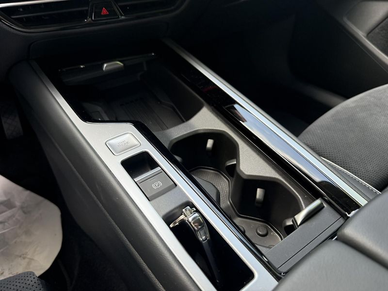 Volkswagen Passat Elegance 2.0 TDI 110 kW DSG Va - fotka 20 z 26